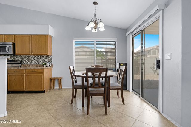 724 E KESLER Lane, Chandler, AZ 85225