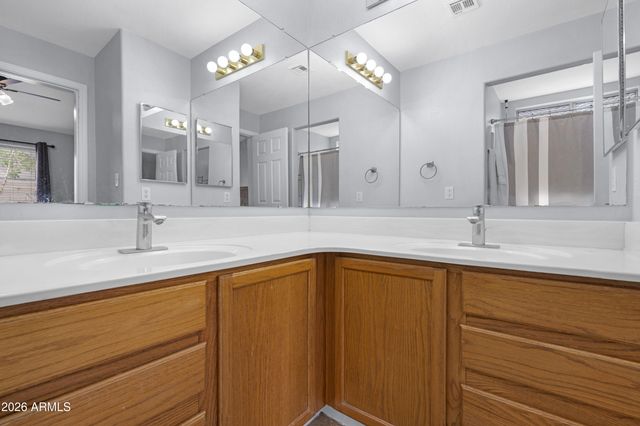 724 E KESLER Lane, Chandler, AZ 85225