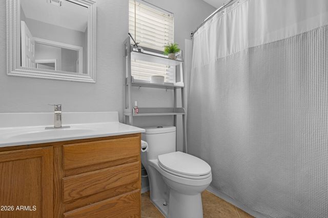 724 E KESLER Lane, Chandler, AZ 85225