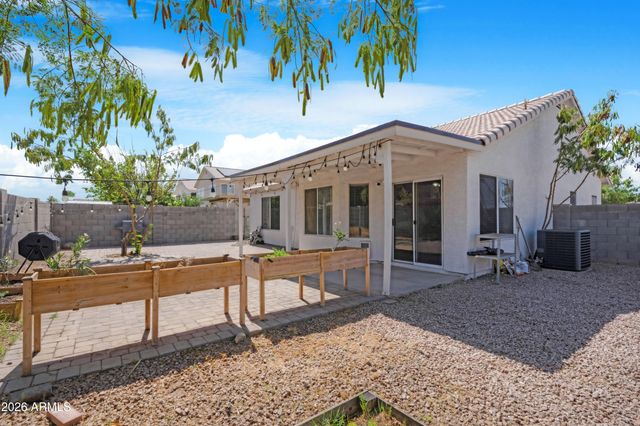 724 E KESLER Lane, Chandler, AZ 85225