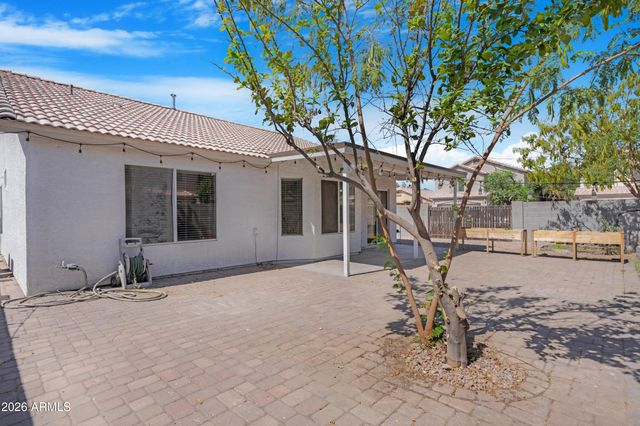 724 E KESLER Lane, Chandler, AZ 85225
