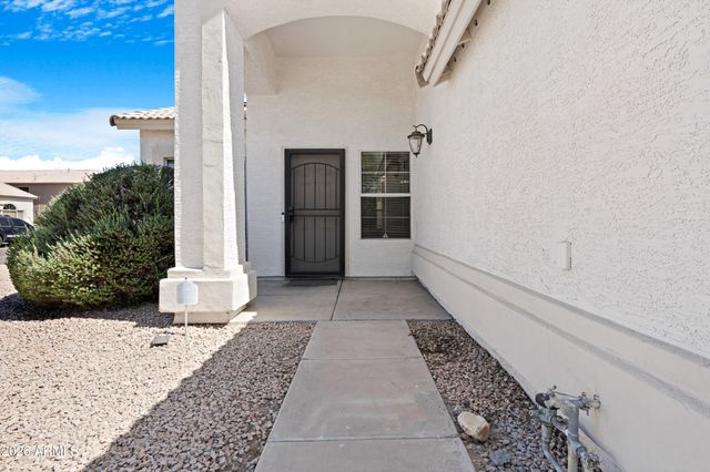 724 E KESLER Lane, Chandler, AZ 85225