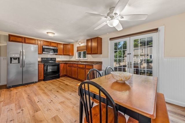 77 Oakcrest Drive, North Attleboro, MA 02760
