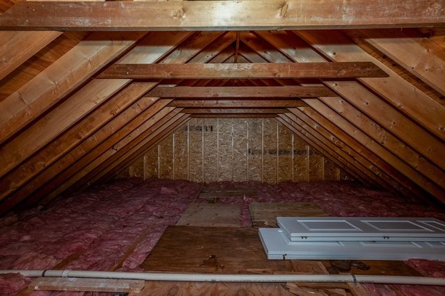 77 Oakcrest Drive, North Attleboro, MA 02760