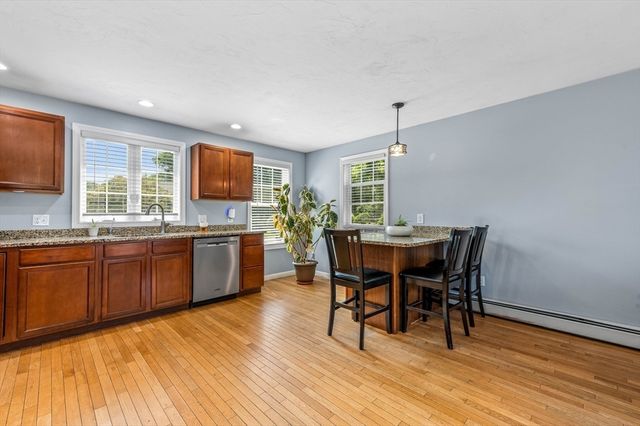 77 Oakcrest Drive, North Attleboro, MA 02760