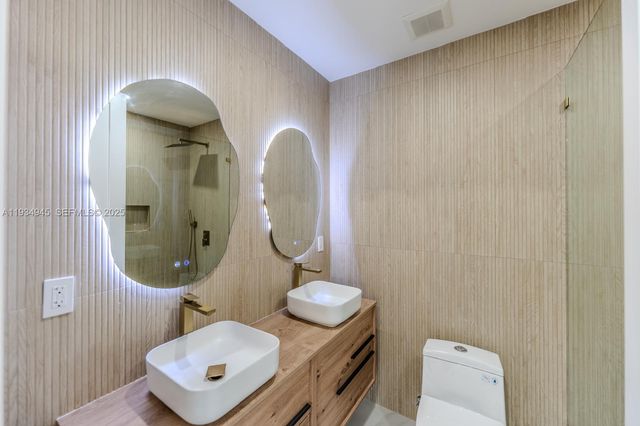 4144 Alton Rd, Miami Beach, FL 33140