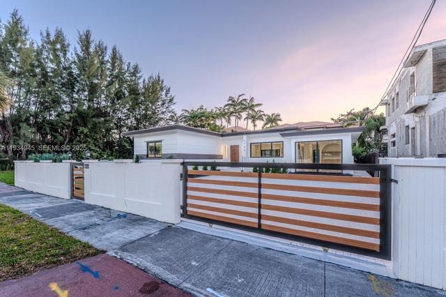 4144 Alton Rd, Miami Beach, FL 33140
