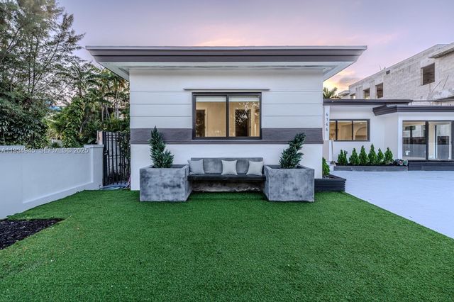 4144 Alton Rd, Miami Beach, FL 33140