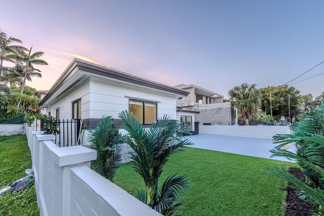 4144 Alton Rd, Miami Beach, FL 33140