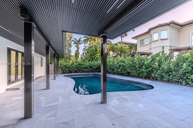 4144 Alton Rd, Miami Beach, FL 33140