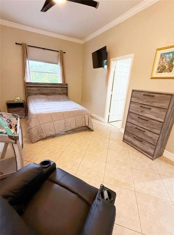 6550 SW 183rd Way, Southwest Ranches, FL 33331