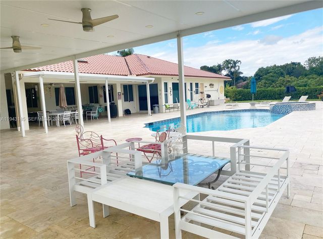 6550 SW 183rd Way, Southwest Ranches, FL 33331