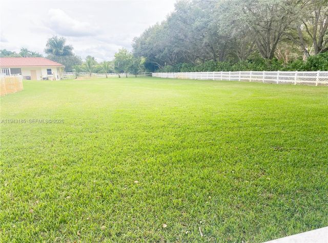 6550 SW 183rd Way, Southwest Ranches, FL 33331