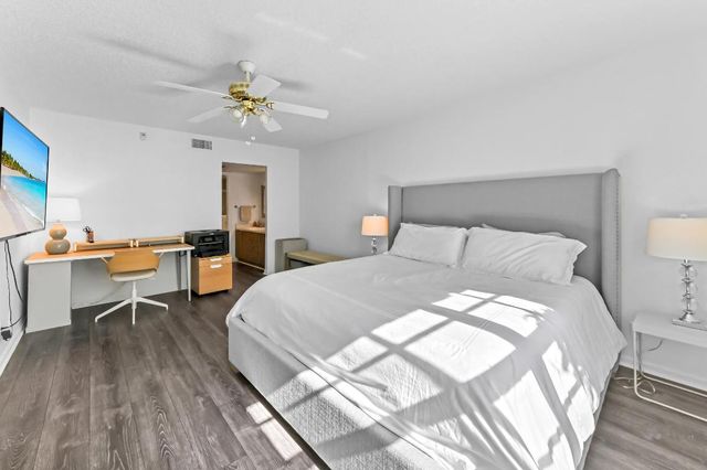 1250 Sugar Sands Boulevard 210, Riviera Beach, FL 33404