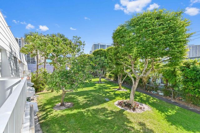 1250 Sugar Sands Boulevard 210, Riviera Beach, FL 33404