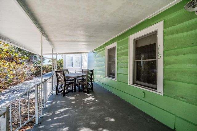 115 124TH AVENUE W, Treasure Island, FL 33706