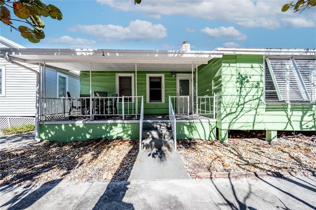 115 124TH AVENUE W, Treasure Island, FL 33706