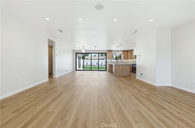 12509 Emelita, Valley Village, CA 91607