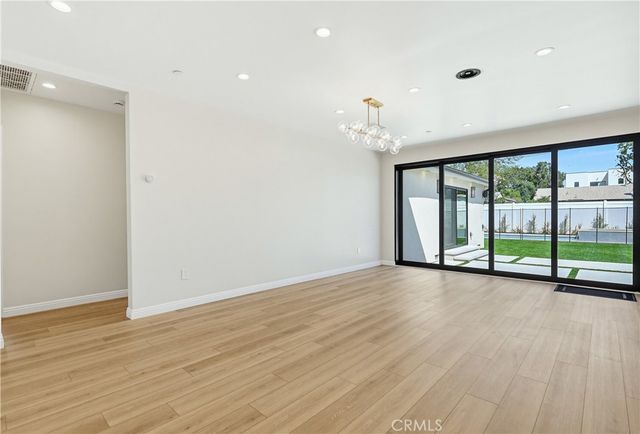 12509 Emelita, Valley Village, CA 91607