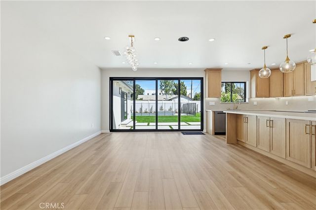 12509 Emelita, Valley Village, CA 91607