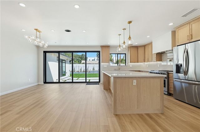 12509 Emelita, Valley Village, CA 91607