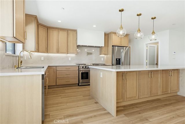 12509 Emelita, Valley Village, CA 91607