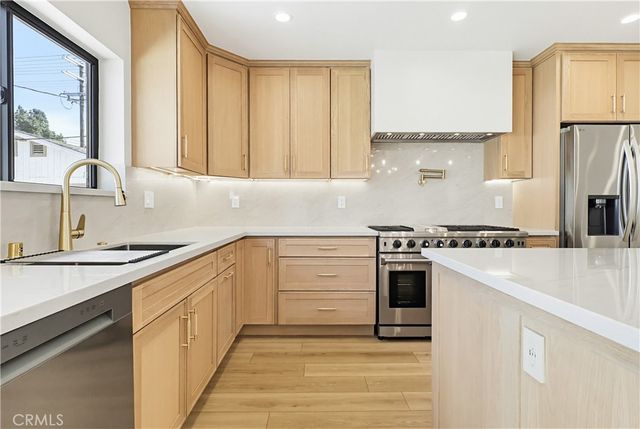 12509 Emelita, Valley Village, CA 91607