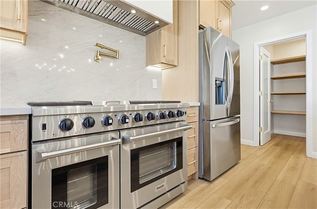 12509 Emelita, Valley Village, CA 91607