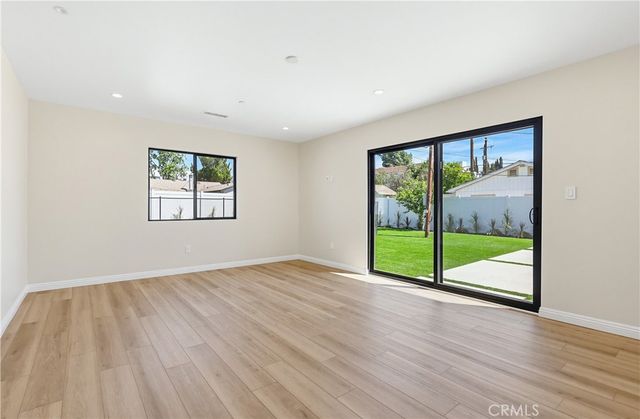 12509 Emelita, Valley Village, CA 91607