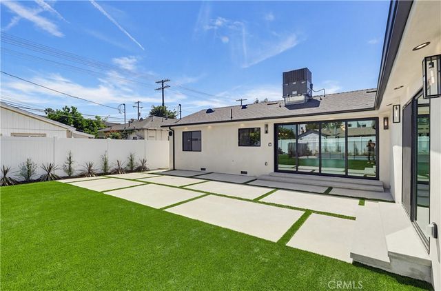 12509 Emelita, Valley Village, CA 91607