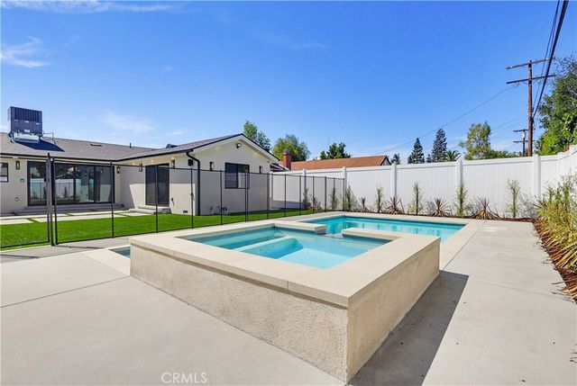 12509 Emelita, Valley Village, CA 91607