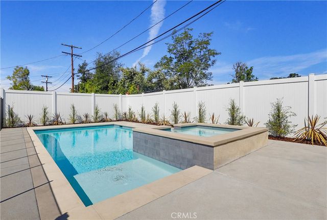 12509 Emelita, Valley Village, CA 91607