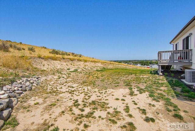 1232 Gathe Dr, Pocatello, ID 83204