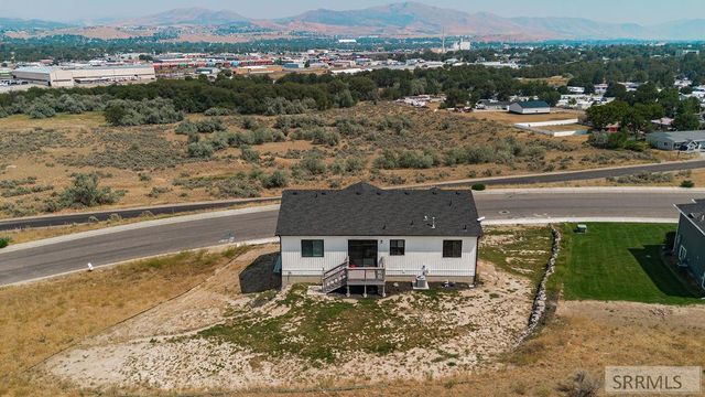 1232 Gathe Dr, Pocatello, ID 83204
