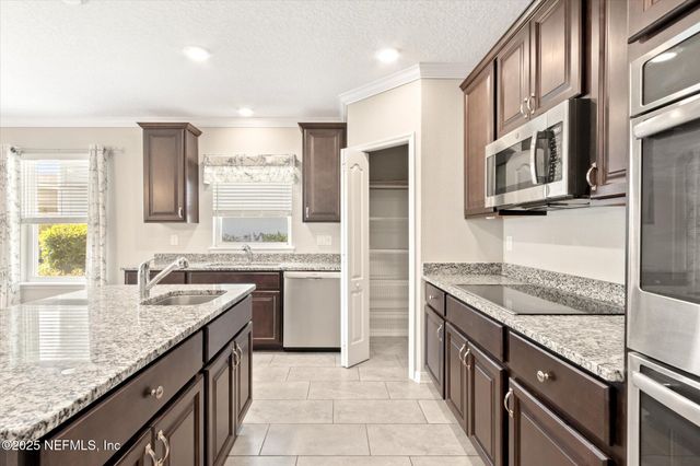122 TUMBLED STONE Way, St. Augustine, FL 32086
