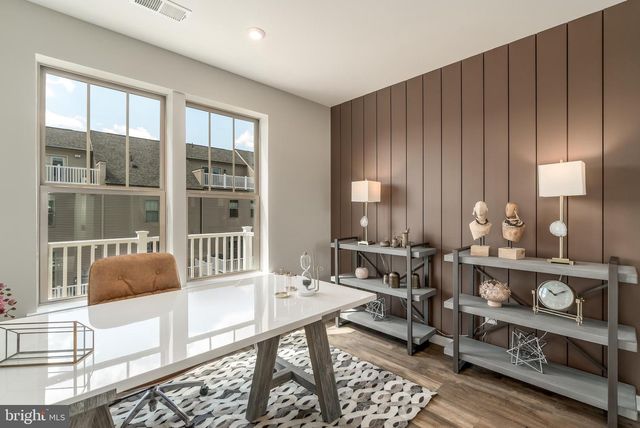 1049 INFERNO TER SE, Leesburg, VA 20175