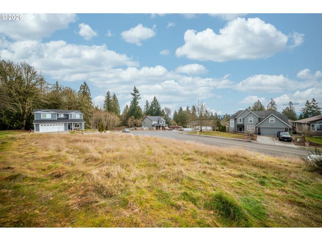 267 W BEACON HILL Dr, Longview, WA 98632