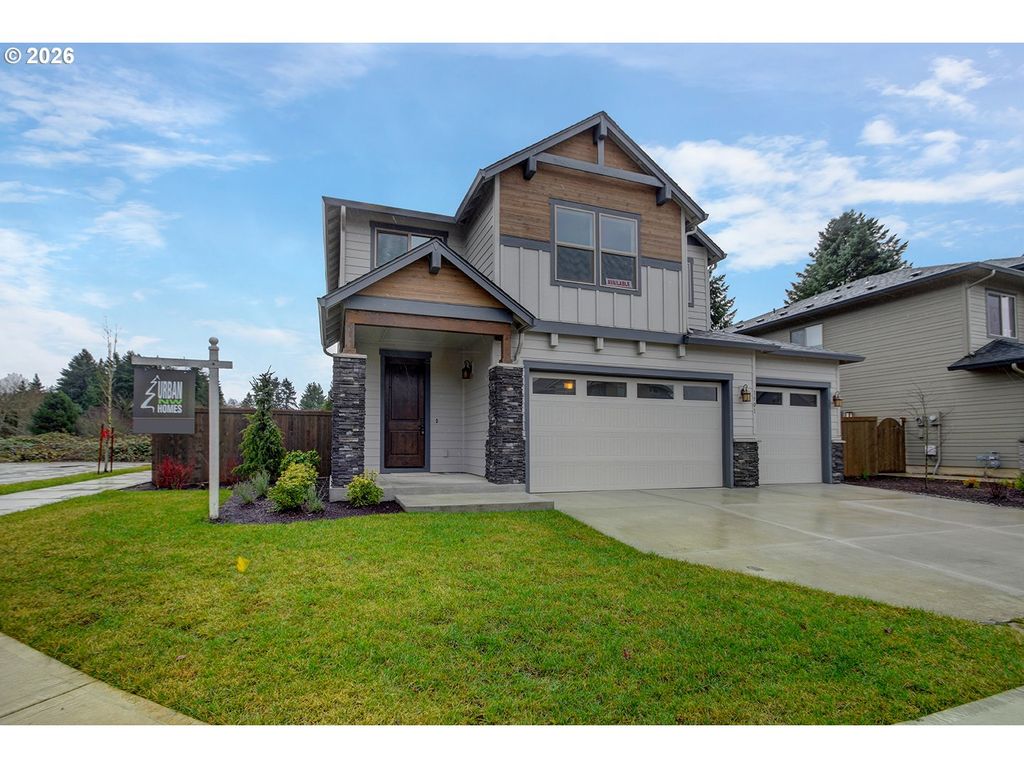 267 W BEACON HILL Dr, Longview, WA 98632