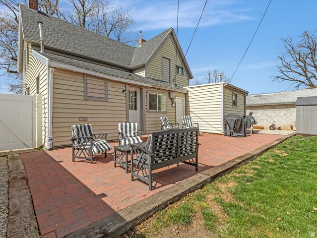 30 N 200 E, Springville, UT 84663