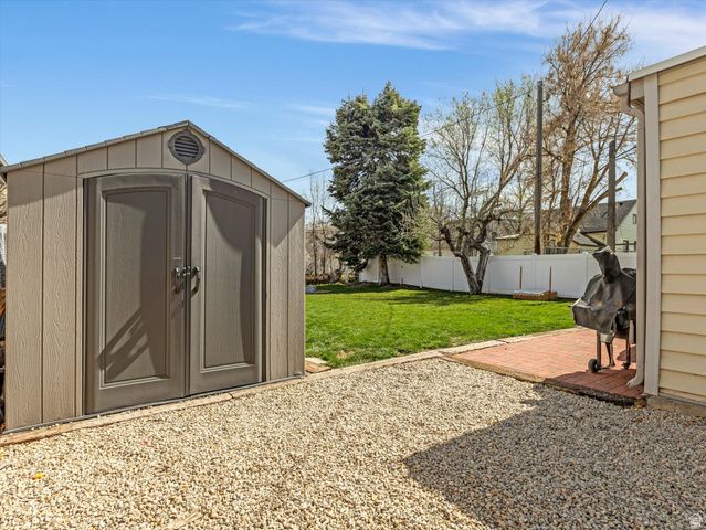 30 N 200 E, Springville, UT 84663