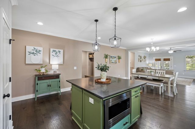735 Plowson Rd, Mount Juliet, TN 37122