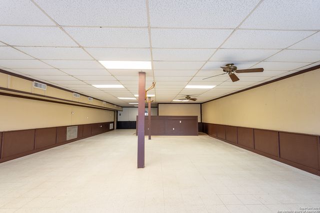 114 S Teel Drive, Devine, TX 78016