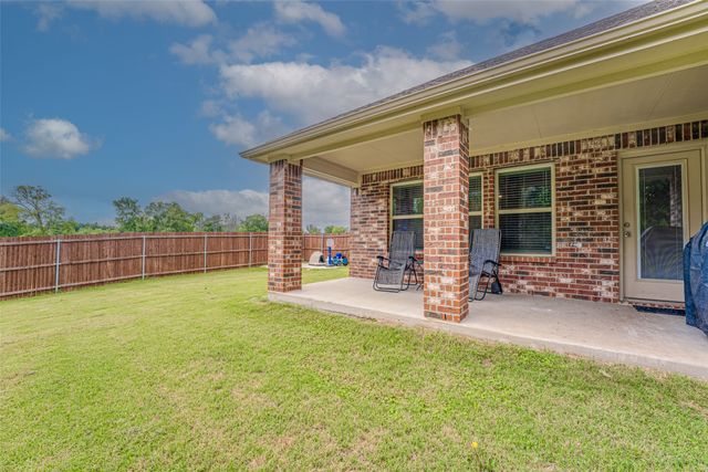 1519 Running Brook Court, Kaufman, TX 75142