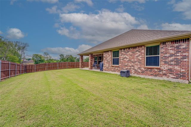 1519 Running Brook Court, Kaufman, TX 75142
