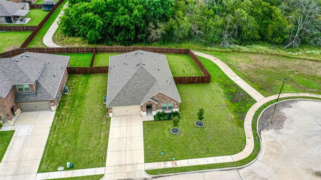 1519 Running Brook Court, Kaufman, TX 75142