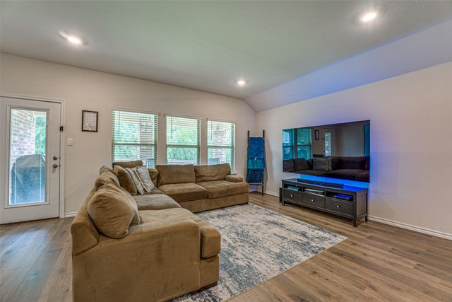 1519 Running Brook Court, Kaufman, TX 75142