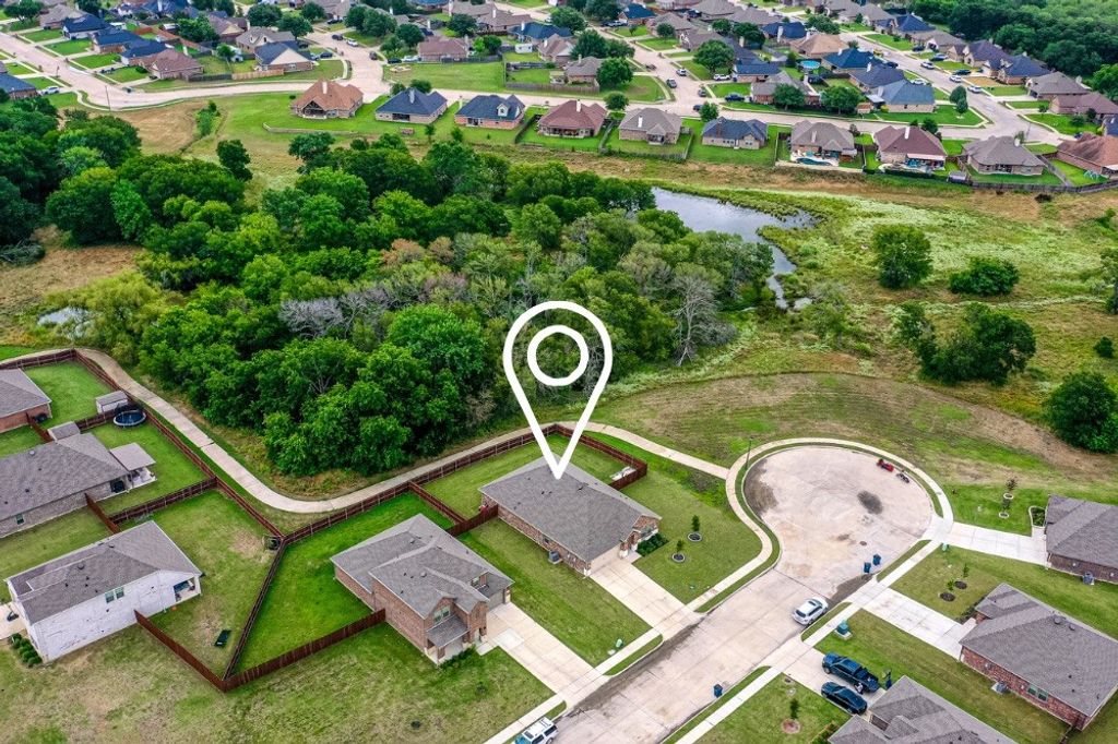 1519 Running Brook Court, Kaufman, TX 75142
