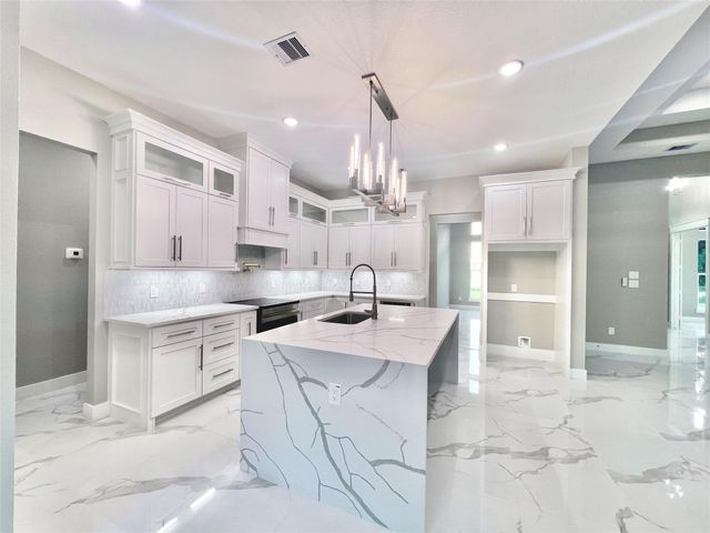 1156 Spanish Drive, Dayton, TX 77535