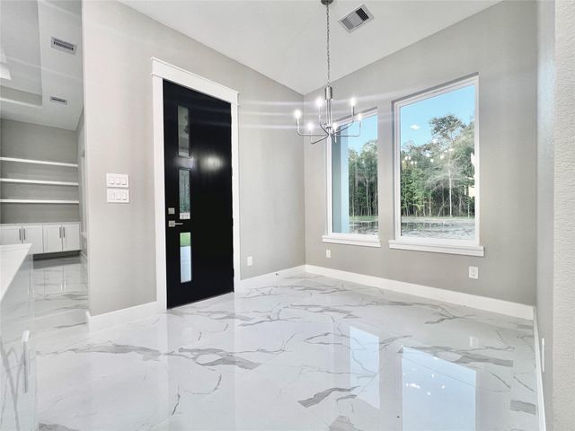 1156 Spanish Drive, Dayton, TX 77535