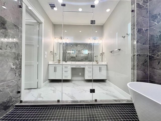 1156 Spanish Drive, Dayton, TX 77535